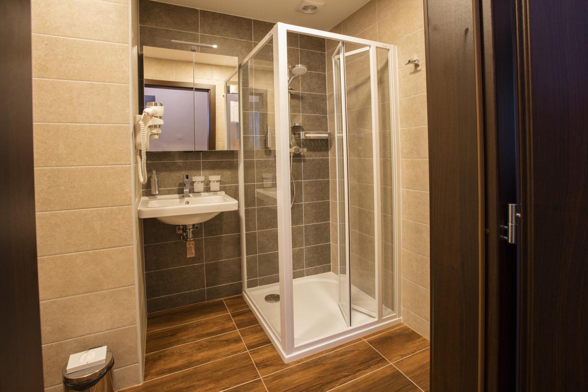 Hotel Bellevue Tlapak Poděbrady Chambre photo